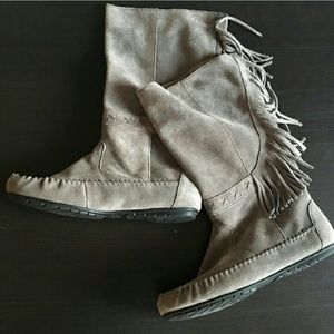 Minnetonka boots
